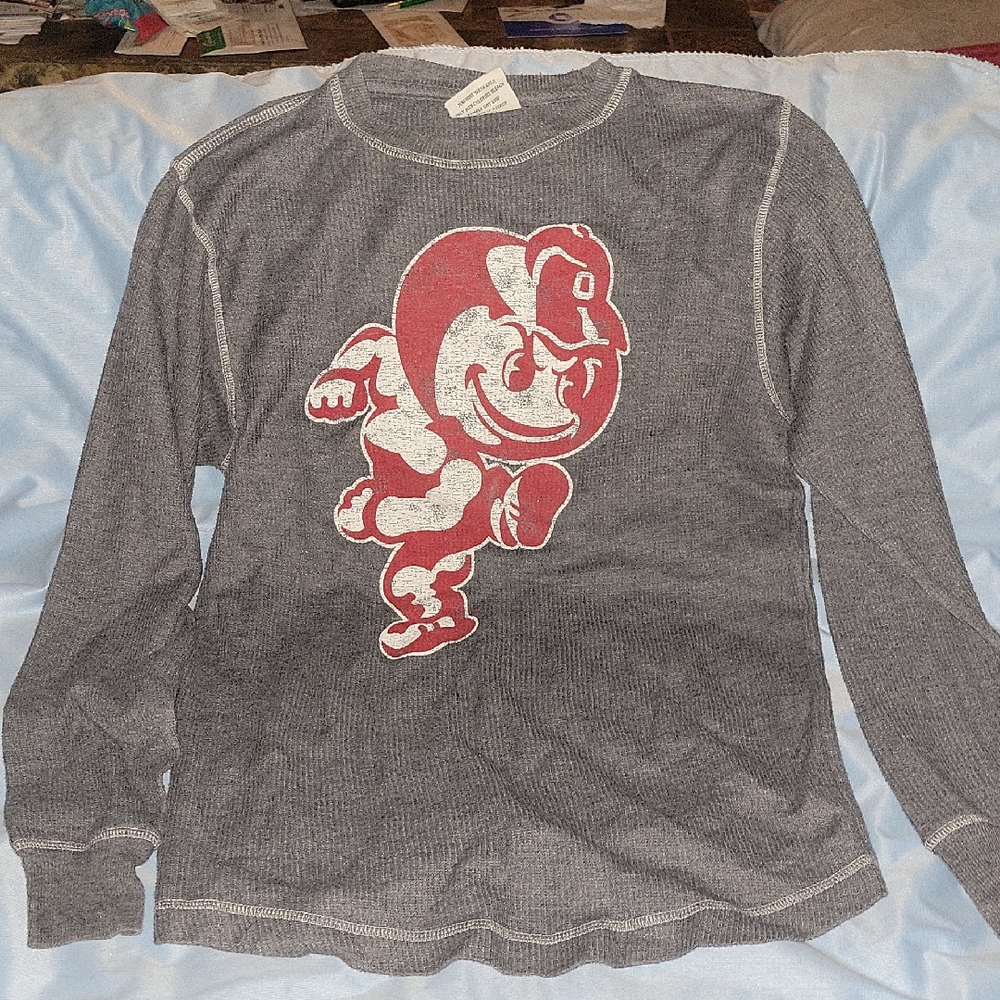 J. America Gray and Red Crewneck Sweater with Ribbed Neckline